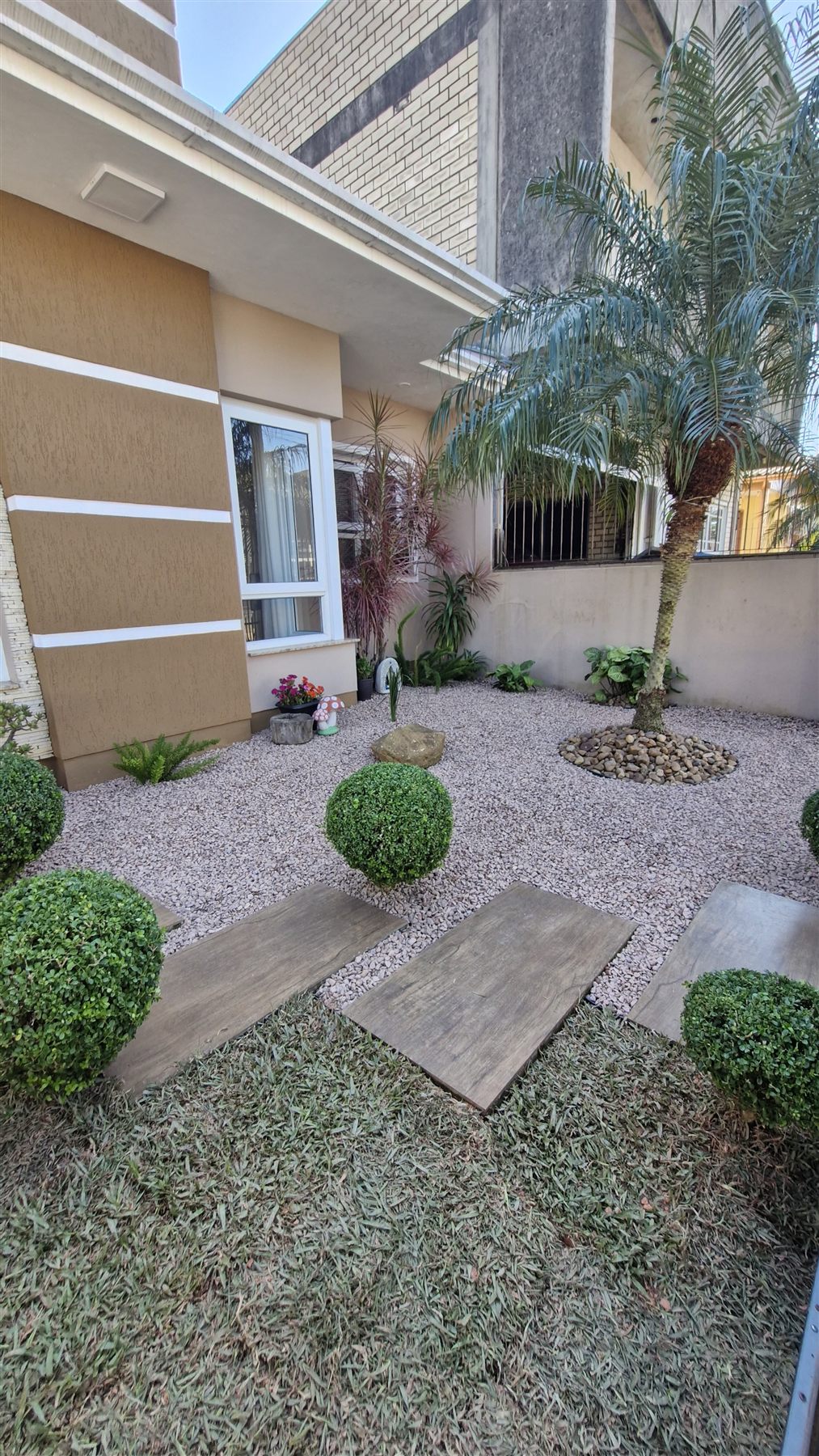 Canteiros residenciais renovados